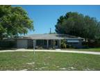 8805 110th Ln, Seminole, FL 33772