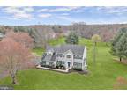 16 Farm Ridge Ct, Baldwin, MD 21013