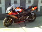 Like new Suzuki 2008 GSXR750 motorcycle black/orange 1145 actual miles