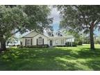207 Mather Smith Dr, Oakland, FL 34760