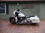 2008 Harley-Davidson Touring)