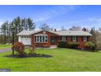 5 Orchard Pl, Sykesville, MD 21784