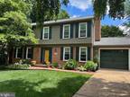 2105 Crofton Pl, Falls Church, VA 22043