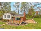 18925 Red Oak Ln, Triangle, VA 22172