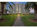 851 Bayway Blvd #404, Clearwater, FL 33767