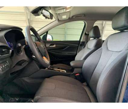 2019 Hyundai Santa Fe SEL is a 2019 Hyundai Santa Fe SUV in New Port Richey FL