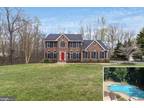 9010 Bridgett Ln, La Plata, MD 20646