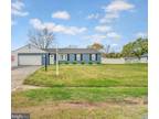 8411 Mimosa Ave, Clinton, MD 20735