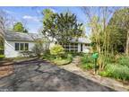 6428 Quincy Pl, Falls Church, VA 22042