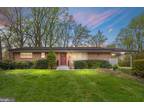 4824 Village Dr, Fairfax, VA 22030