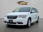 2015 Chrysler Town & Country Touring Minivan 4D