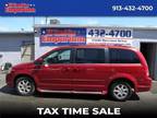 2008 Chrysler Town & Country Touring Front-Wheel Drive LWB Passenger Van