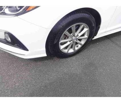 2019UsedHyundaiUsedSonataUsed2.4L is a White 2019 Hyundai Sonata Car for Sale in Hamilton OH