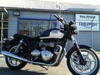 2012 Triumph Bonneville SE- Blue/Wht