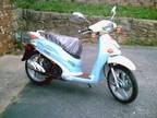 $2,299 Classy,Retro,Cool Kymco People 150cc Scooter Sale (Orange Park)