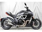 2015 DUCATI Diavel Carbon Star White - MotoCorsa, Portland Oregon