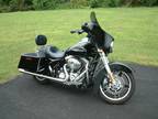 2011 Harley Davidson Street Glide FLHX only 6k miles..