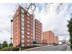 2 Bedroom Flat for Sale in Porchester Mead