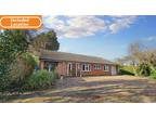 Uppingham Road, Leicester 4 bed detached bungalow for sale -