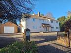 4 bed house for sale in High Bungay Road, NR14, Norwich