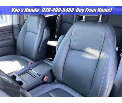 2021 Honda Odyssey EX-L is a Silver, White 2021 Honda Odyssey EX Car for Sale in Green Bay WI