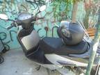 2008 Lance Phoenix 150cc Gas Scooter with Fulmer Helmet 3703 Miles Run