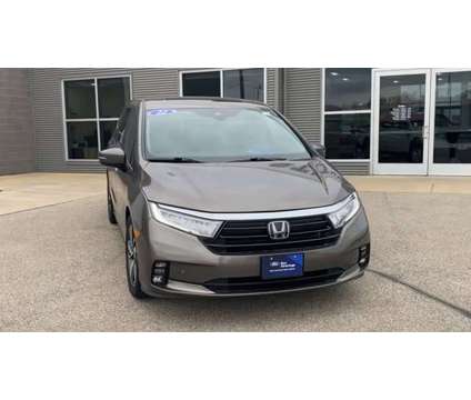 2022 Honda Odyssey Touring is a Tan 2022 Honda Odyssey Touring Car for Sale in Appleton WI