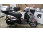 Vespa Scooter - 2010 Piaggio Fly 50