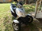 2011 Sunny 50cc Trike/Moped/Scooter $999 OBO - $999 (E burgess rd)