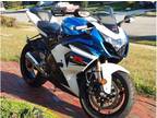 2011 Suzuki GsxR 1000 in excellent condition