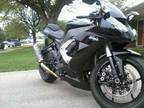 $8,200 09 kawasaki ninja zx10r