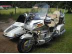 1990 HONDA goldwing with SIDECAR .. super nice