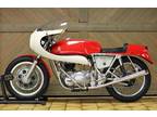 1968 Triumph Bonneville red&white