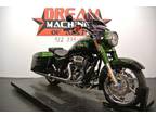 2014 Harley-Davidson FLHRSE - Screamin Eagle CVO Road King 110