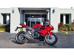 2013 Triumph Daytona 675 - Diablo Red / Jet Black