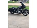 2010 Harley street Glide only 4275 miles!!!