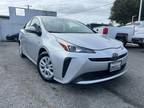 2019 Toyota Prius LE 4dr Hatchback Silver,