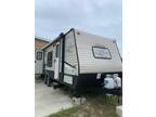 2017 Coachmen Clipper Ultra-Lite 21FQ