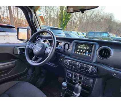 2022 Jeep Gladiator Sport S 4x4 is a Green 2022 Truck in Freehold NJ