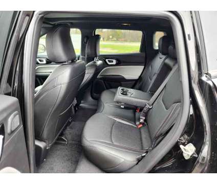 2023 Jeep Compass Limited 4x4 is a Black 2023 Jeep Compass Limited SUV in Freehold NJ