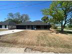 Home For Sale In Pottsboro, Texas