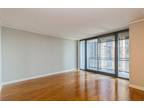 Condo For Sale In Chicago, Illinois