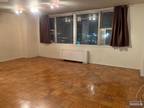 Flat For Rent In Fort Lee, New Jersey