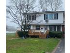 Home For Rent In Bay Shore, New York