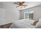 Condo For Sale In Saugus, California