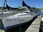 2004 Hunter 33 Boat for Sale