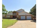 Home For Sale In Plainview, Texas