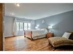 Condo For Sale In Roslyn, New York