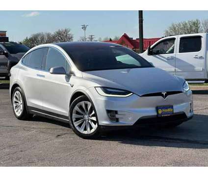 2017 Tesla Model X for sale is a Silver 2017 Tesla Model X Car for Sale in Lincoln NE
