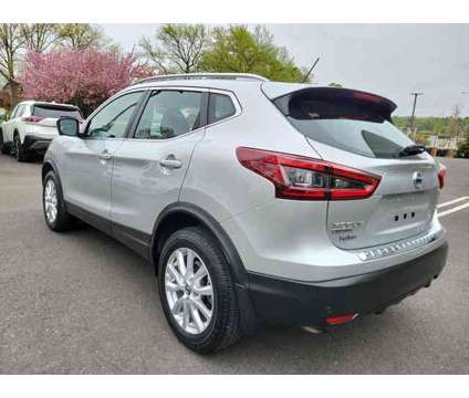 2022 Nissan Rogue Sport SV is a Silver 2022 Nissan Rogue Car for Sale in Jenkintown PA